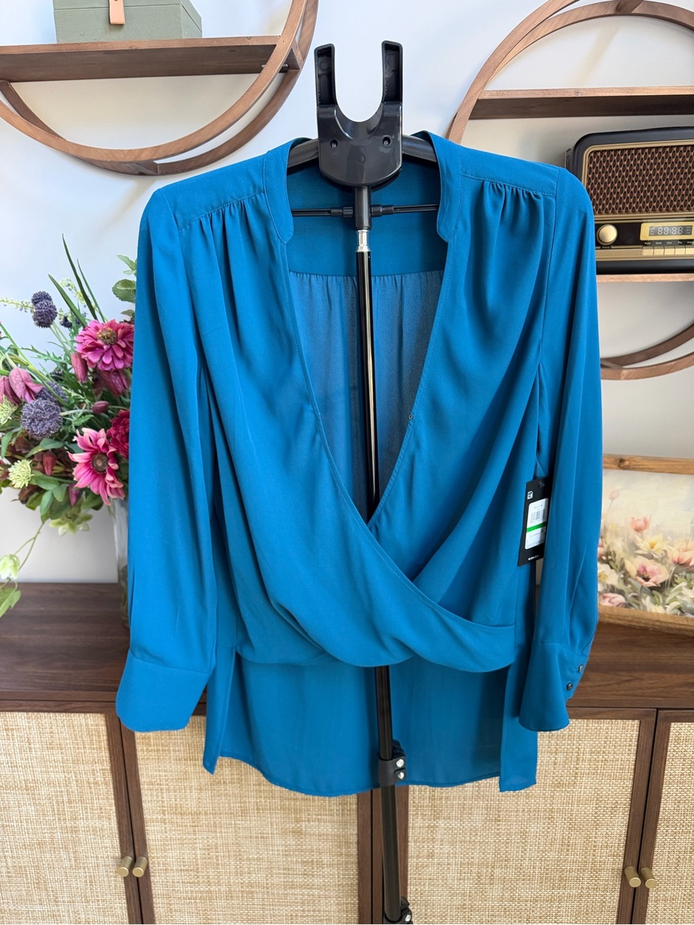 NWT BCBGMAXAZRIA Teal Surplice Wrap Blouse Size Large Long Sleeve